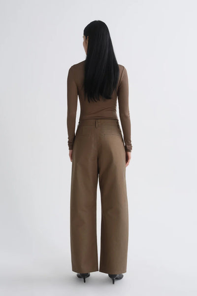 Delphi Slim Tee