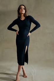 Vedaa Midi Dress